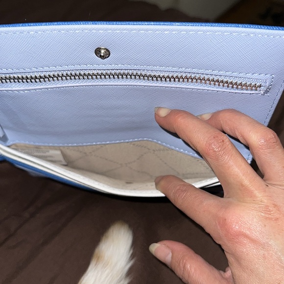 Steve Madden blue white and silver snap button long wallet with wrist strap NWOT - Picture 5 of 9
